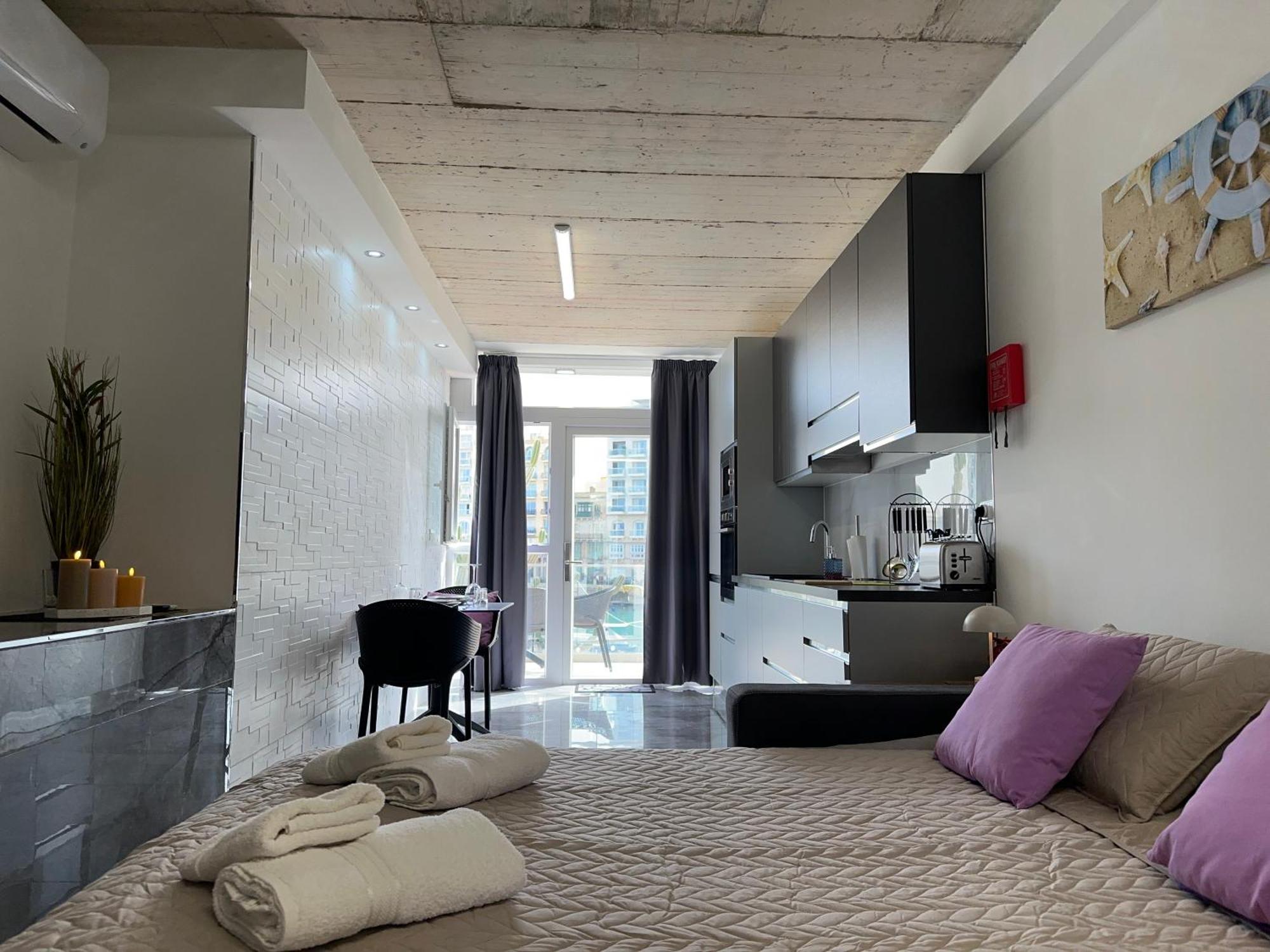 Seafront, Lovely Modern Studio. Saint Julian's エクステリア 写真
